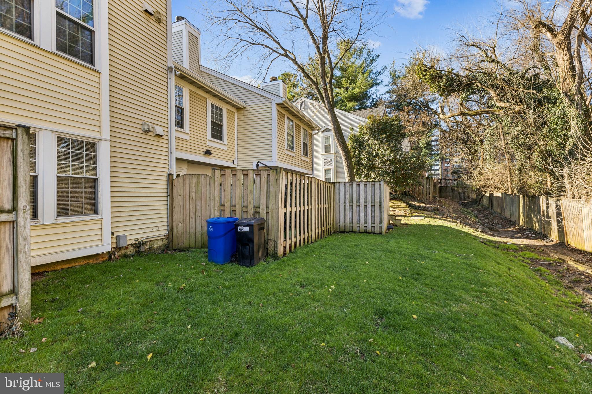 WATERS EDGE - Residential