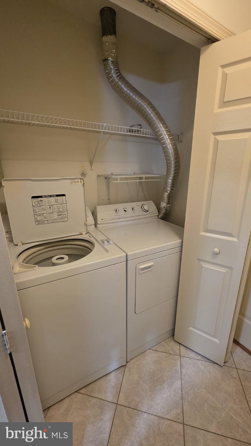 SUMMERLAKE - Residential