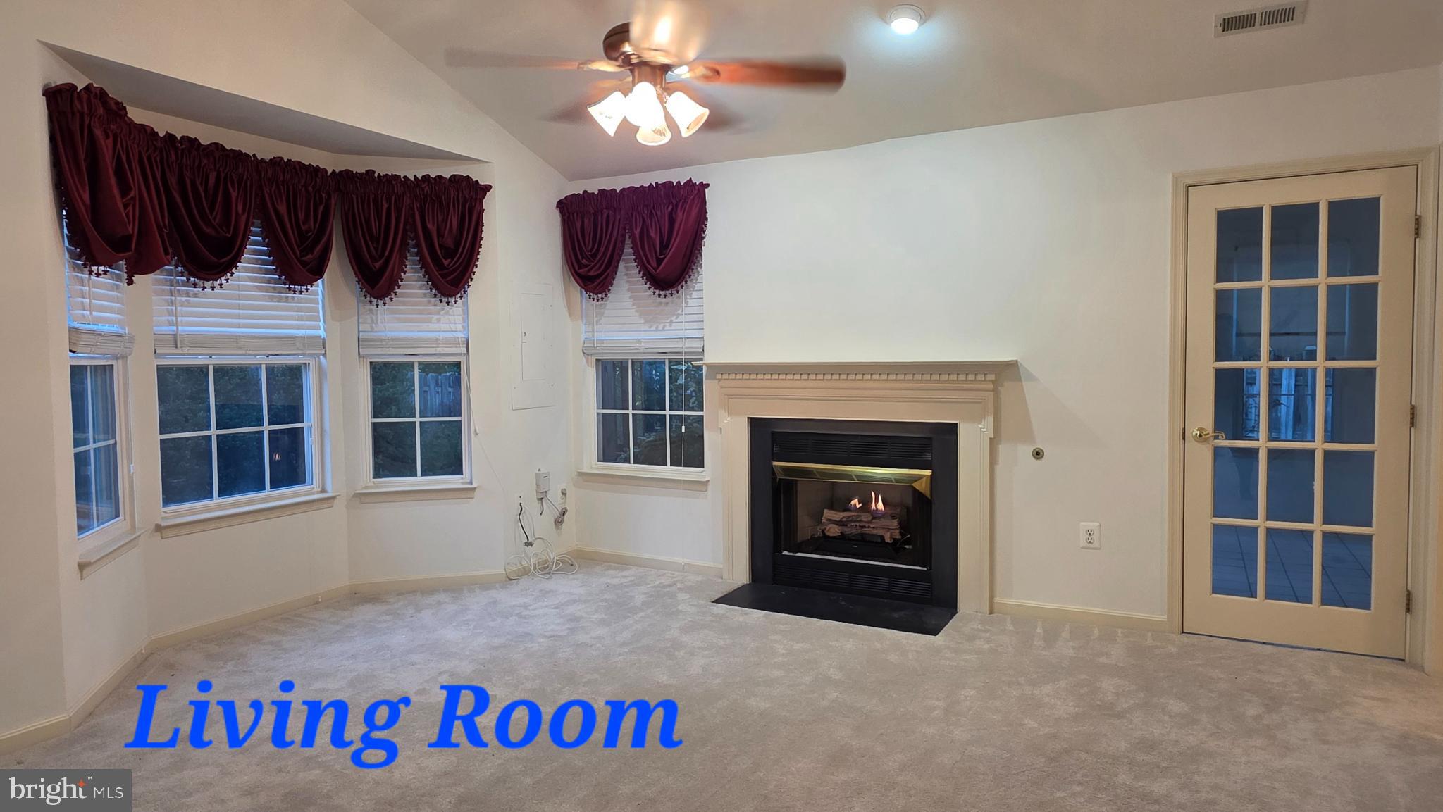 SUMMERLAKE - Residential