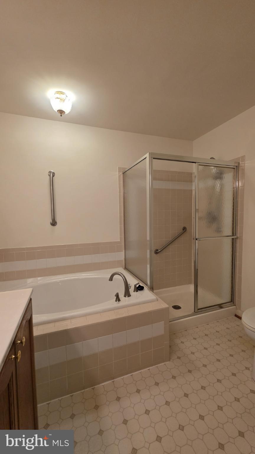 SUMMERLAKE - Residential