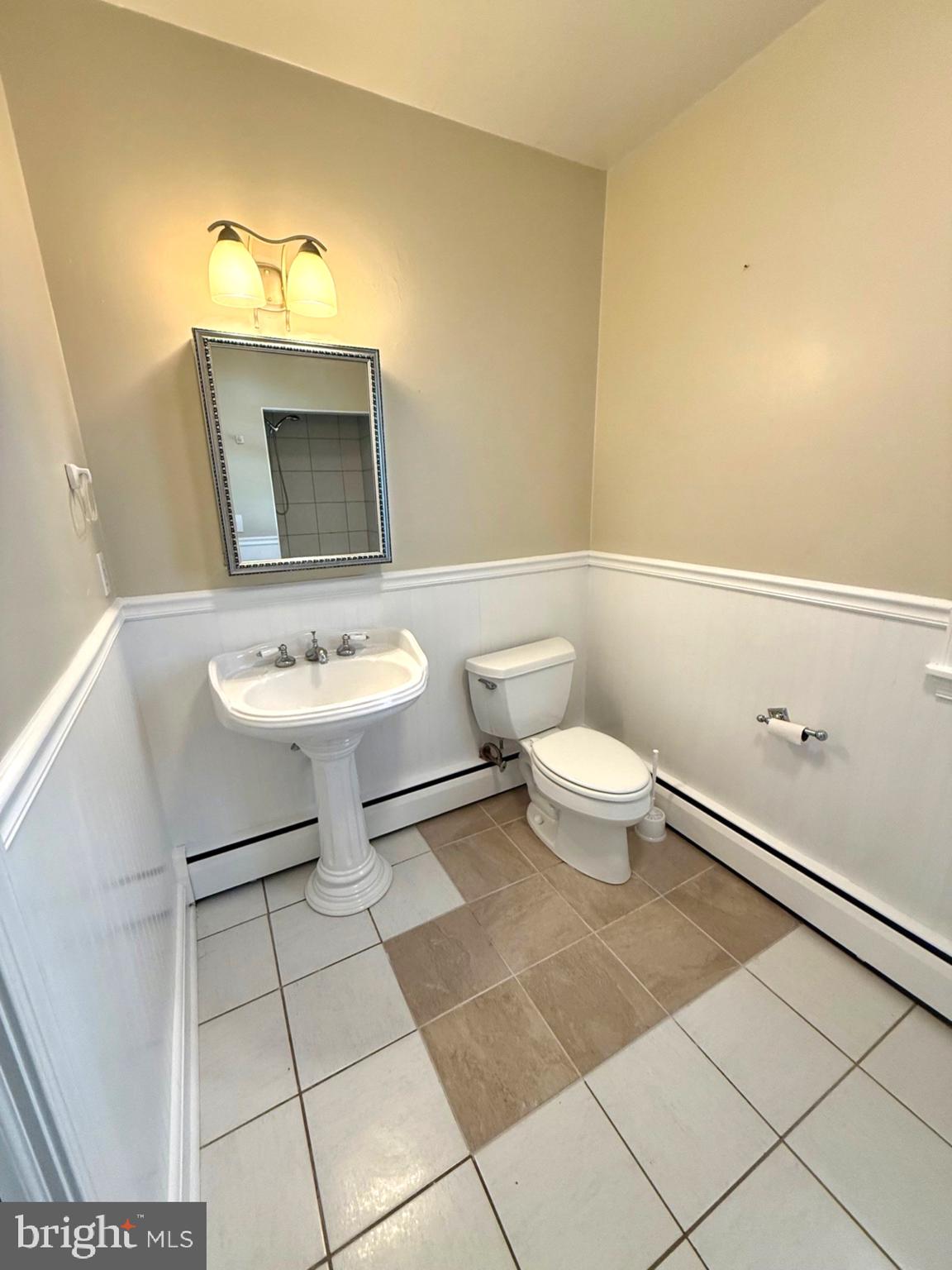 ADMIRAL HEIGHTS - Residential Lease