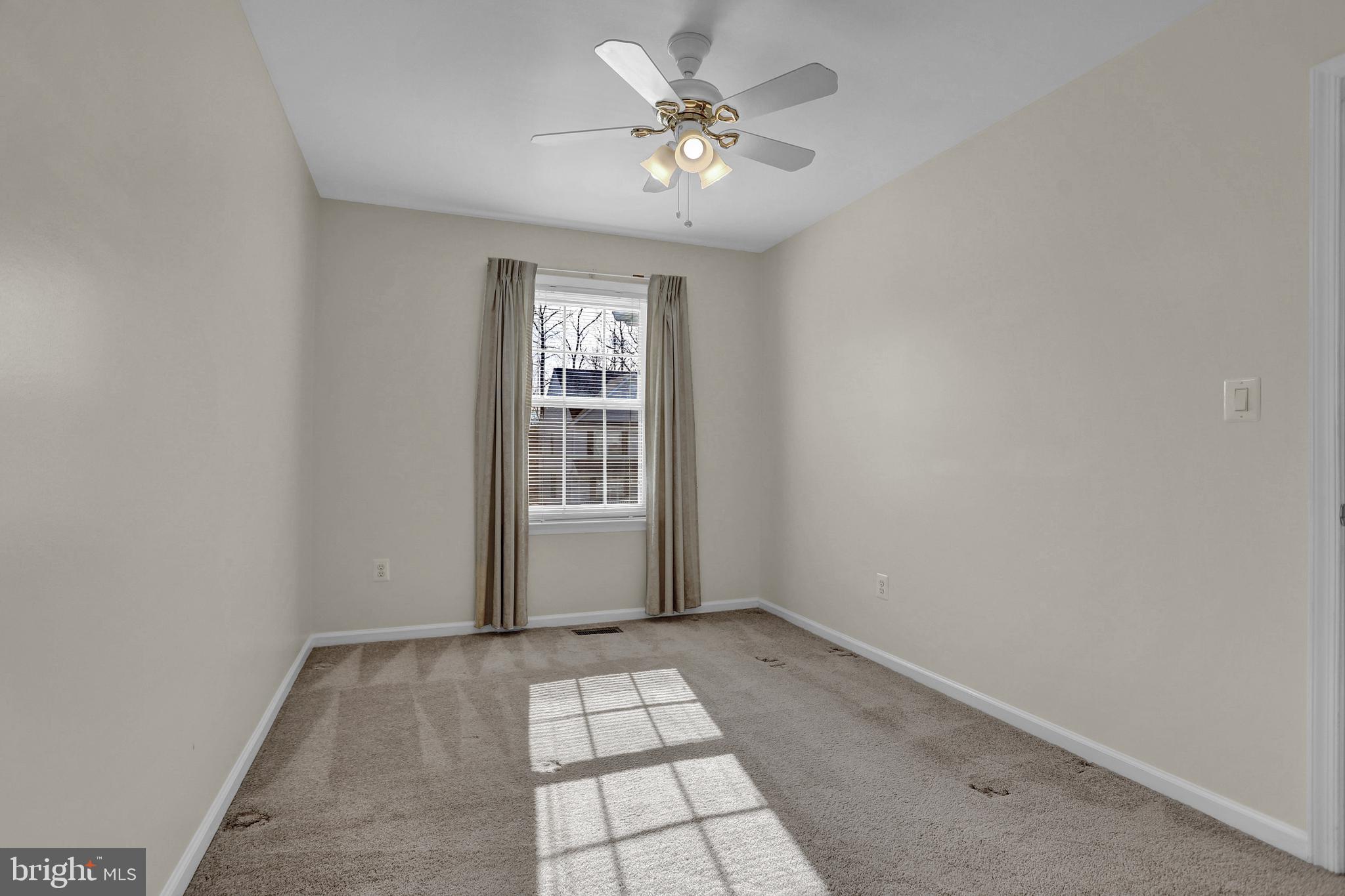 LONG BAR HARBOR - Residential