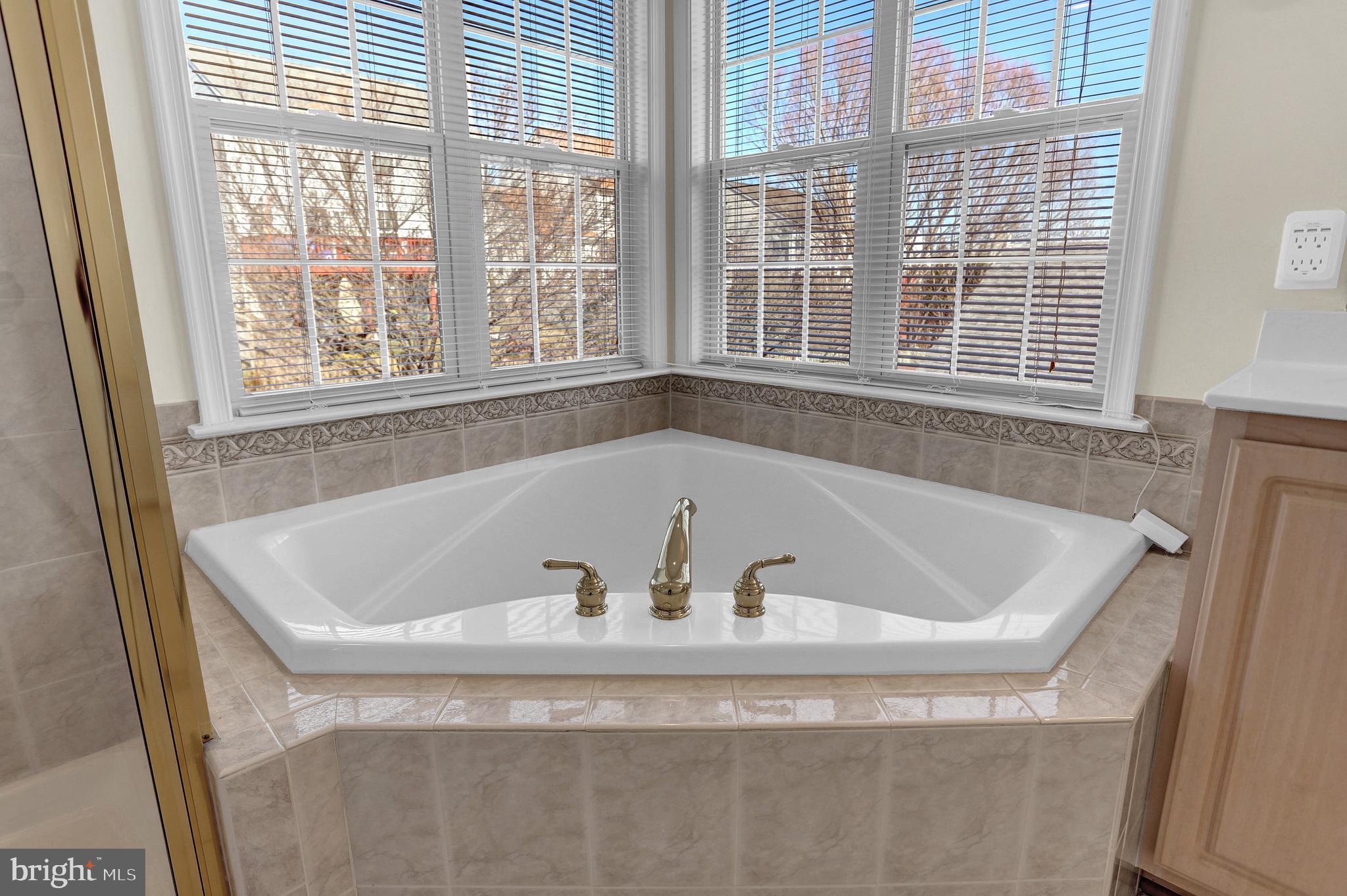 LONG BAR HARBOR - Residential