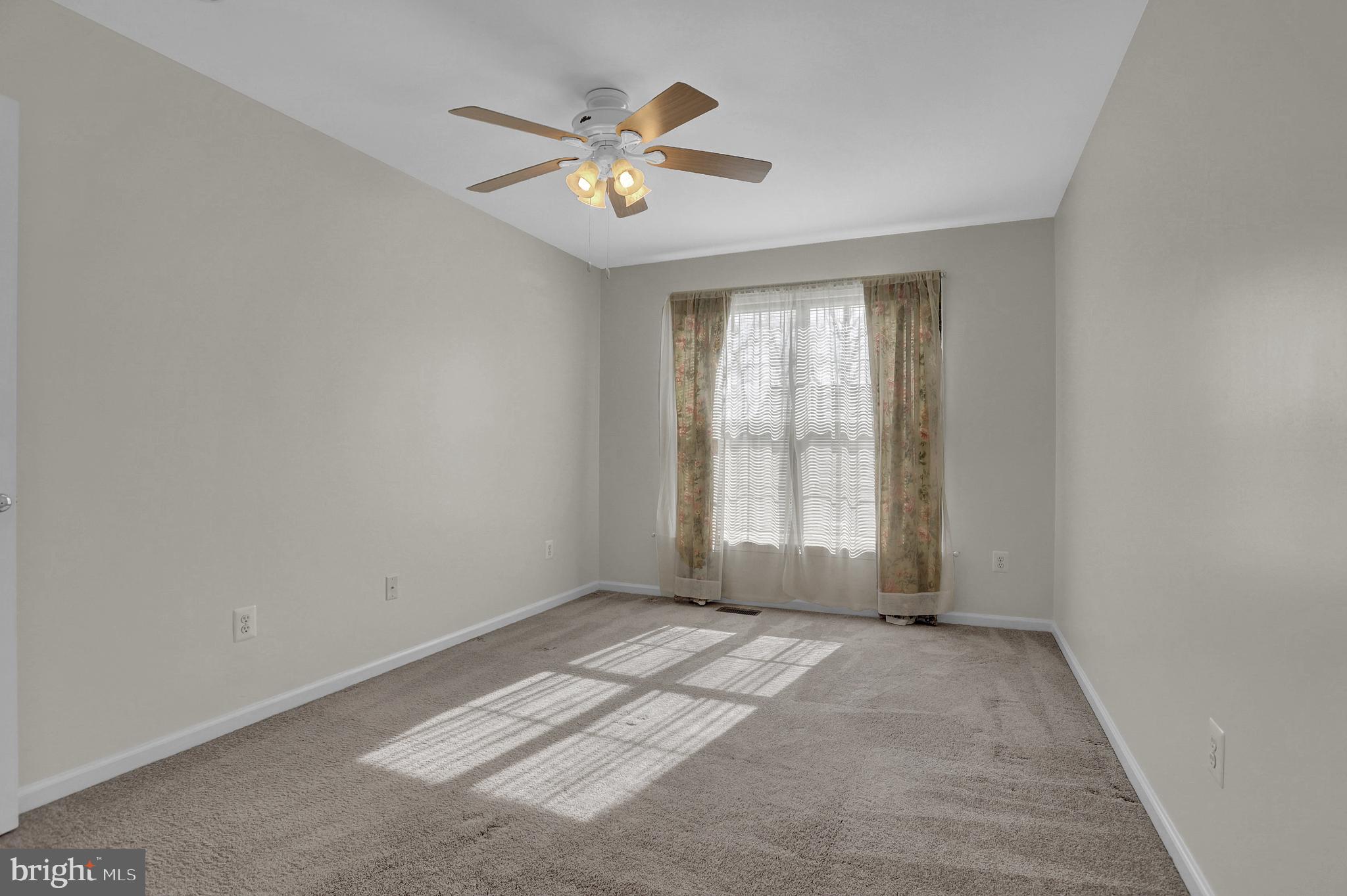 LONG BAR HARBOR - Residential