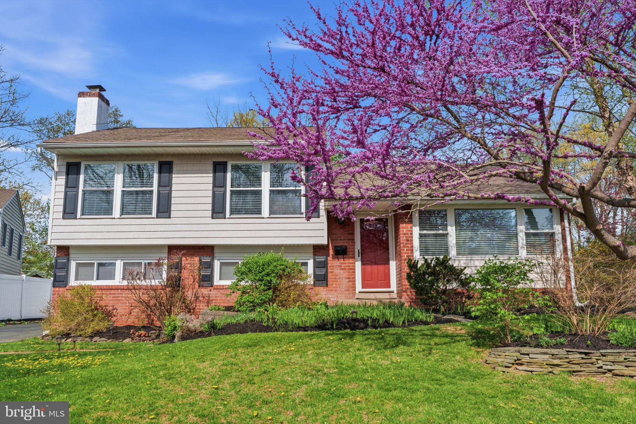 PENNSBURY HGTS - Residential