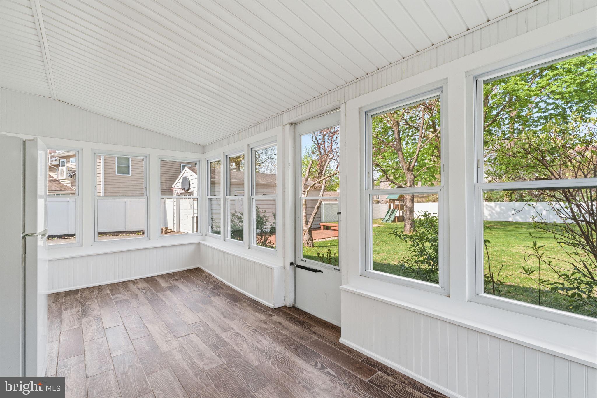 PENNSBURY HGTS - Residential