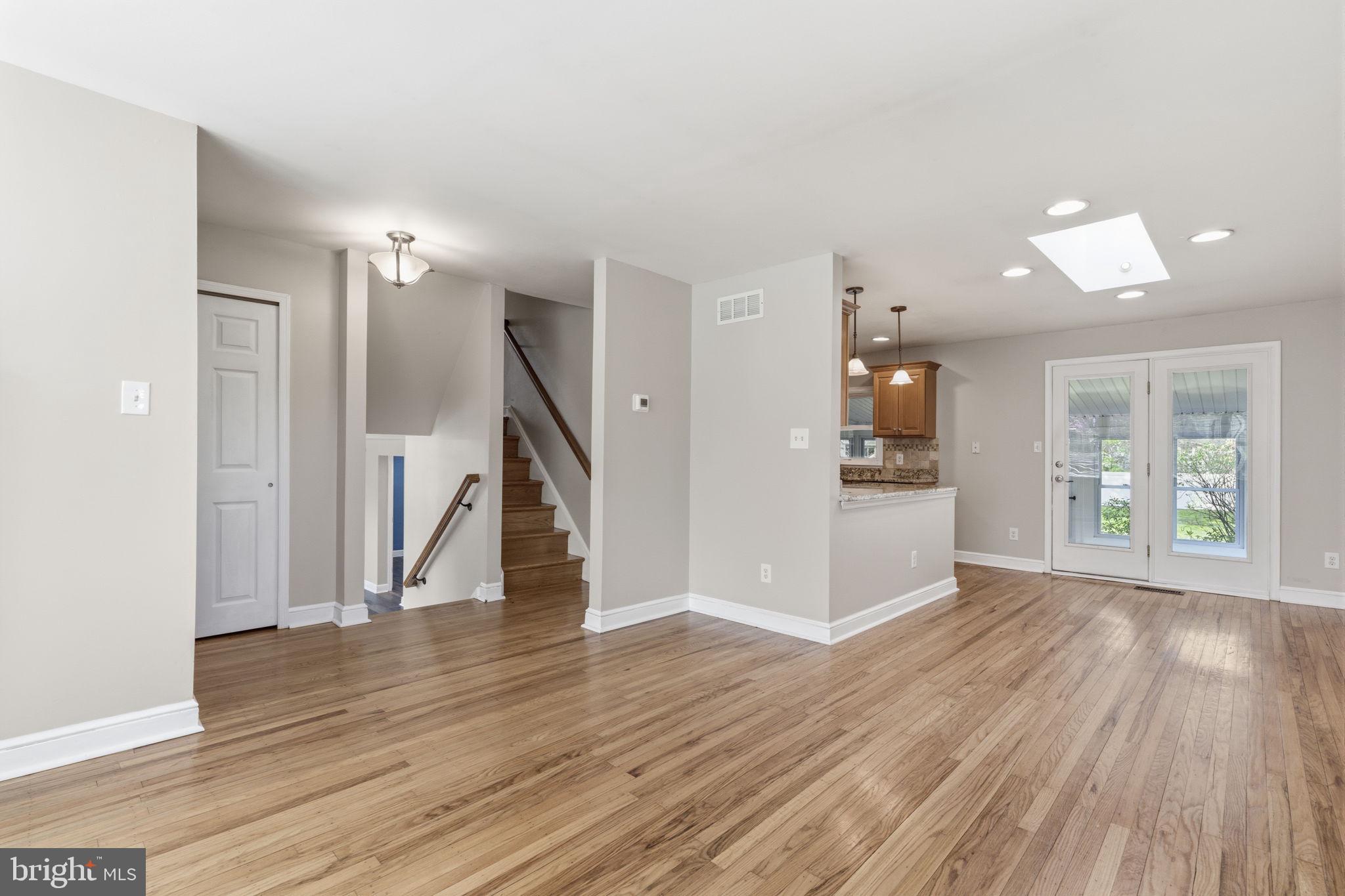 PENNSBURY HGTS - Residential