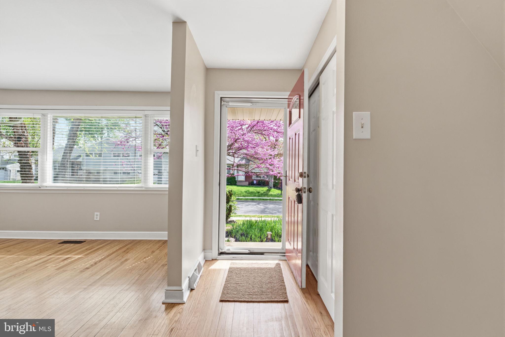 PENNSBURY HGTS - Residential