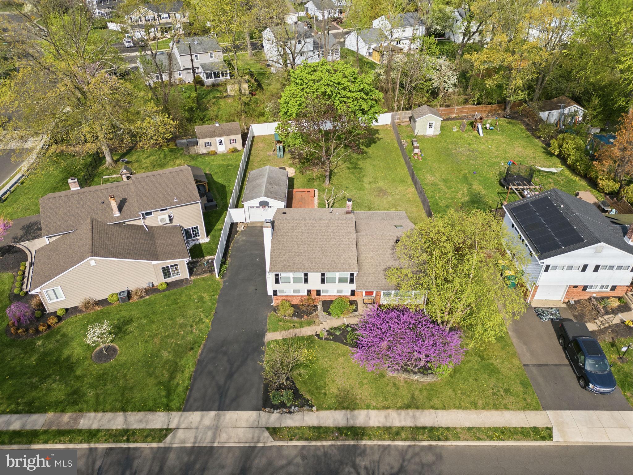 PENNSBURY HGTS - Residential