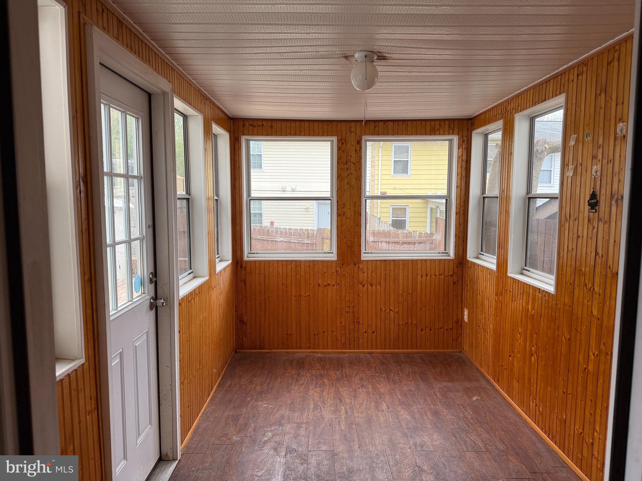 STAFFORD OAKS - Residential