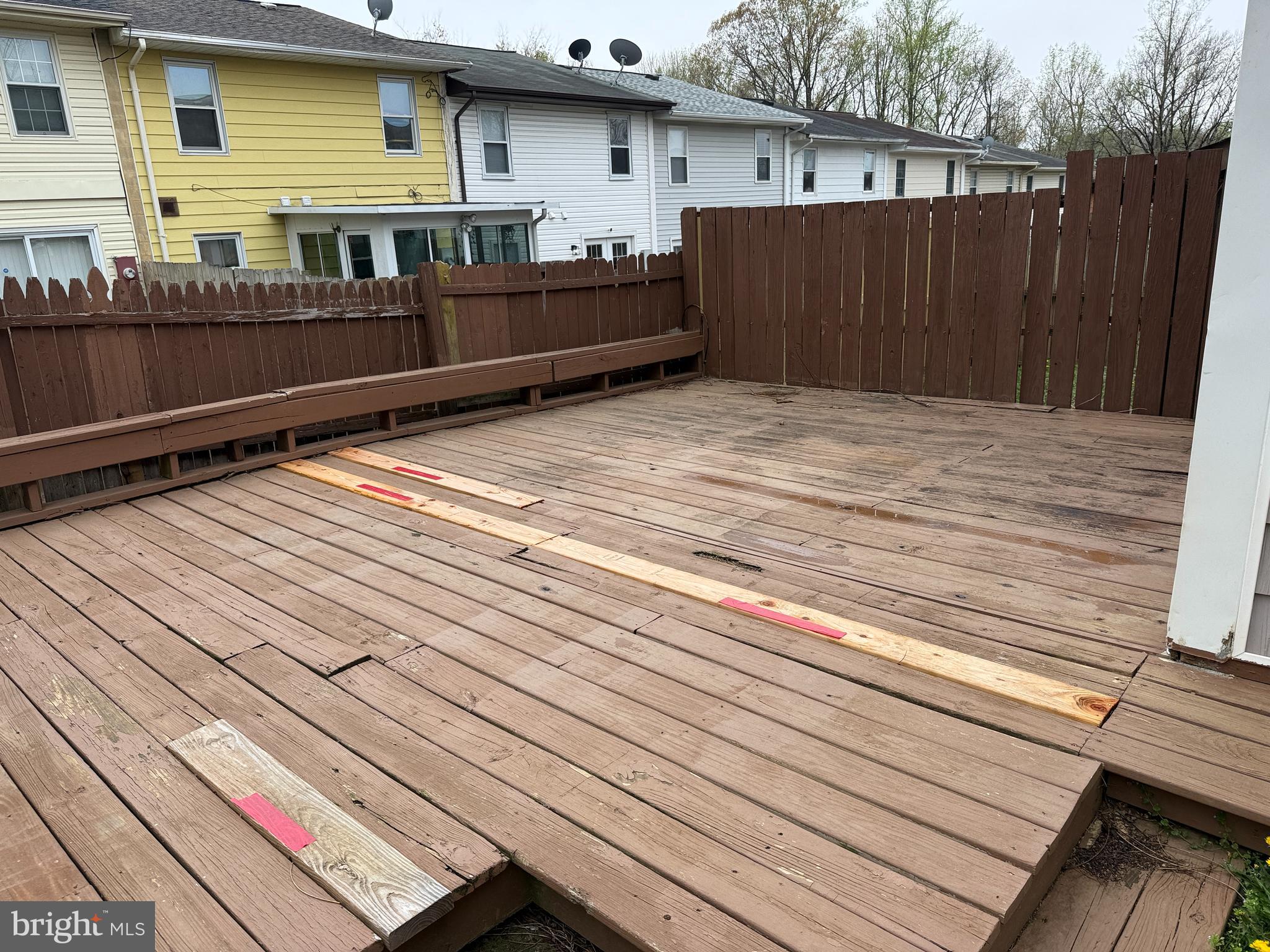 STAFFORD OAKS - Residential