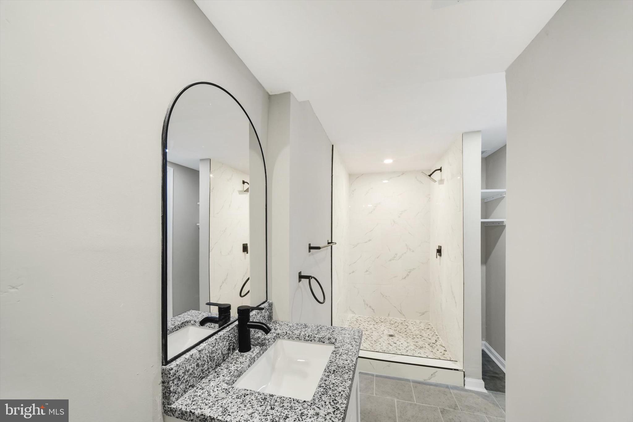 WOODMERE - Residential