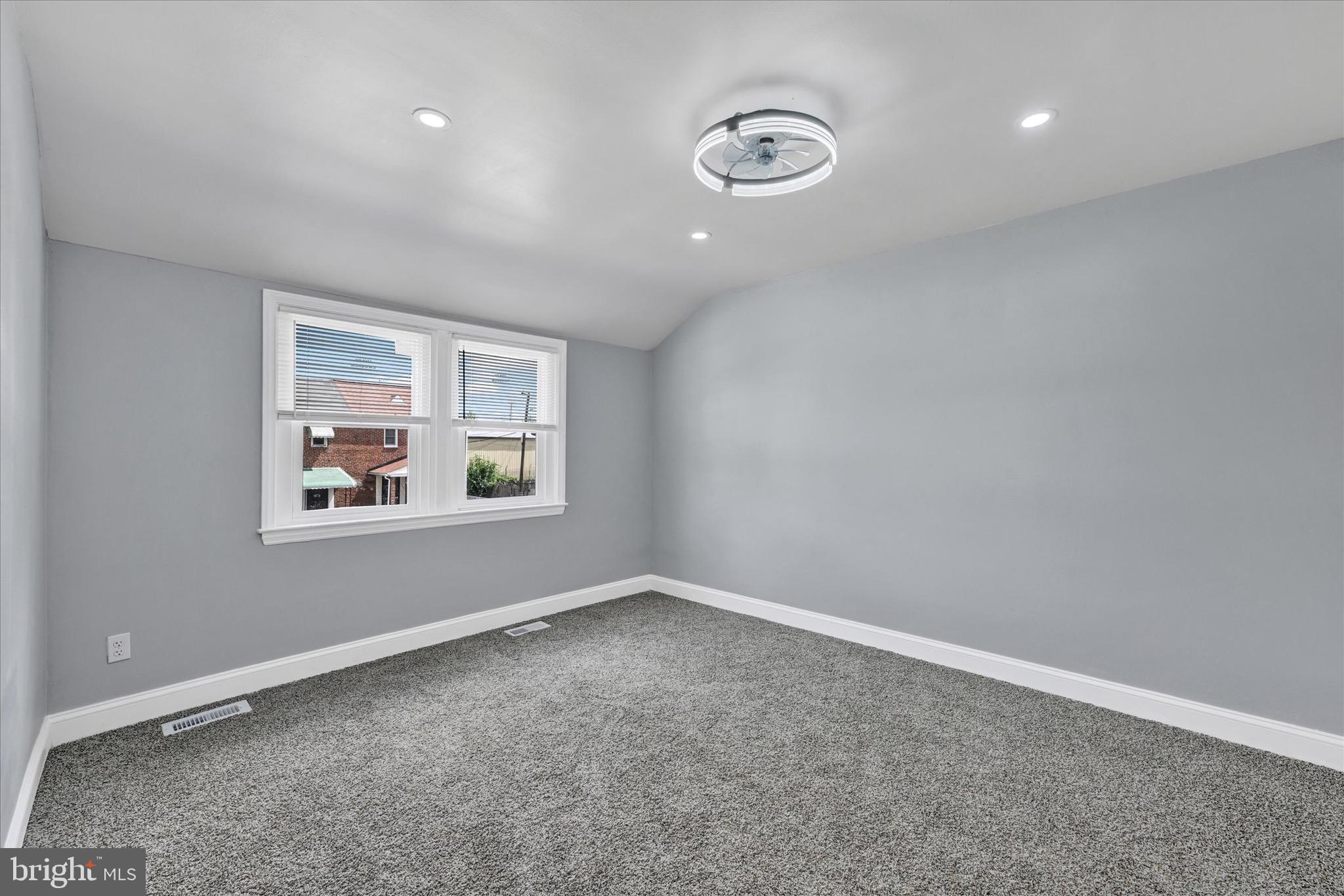 WOODMERE - Residential