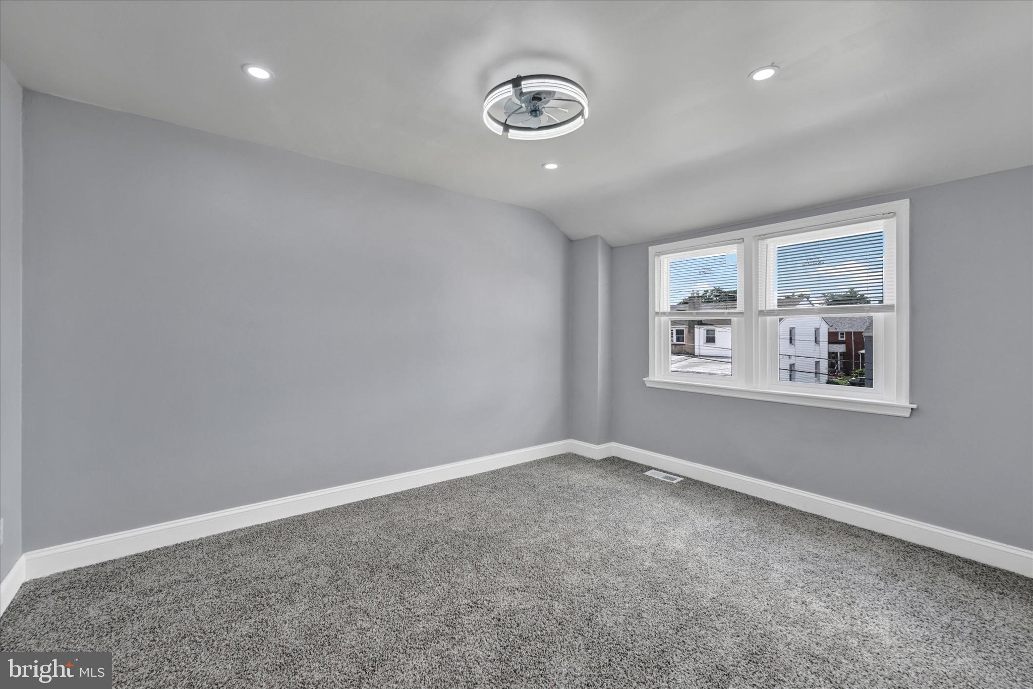 WOODMERE - Residential