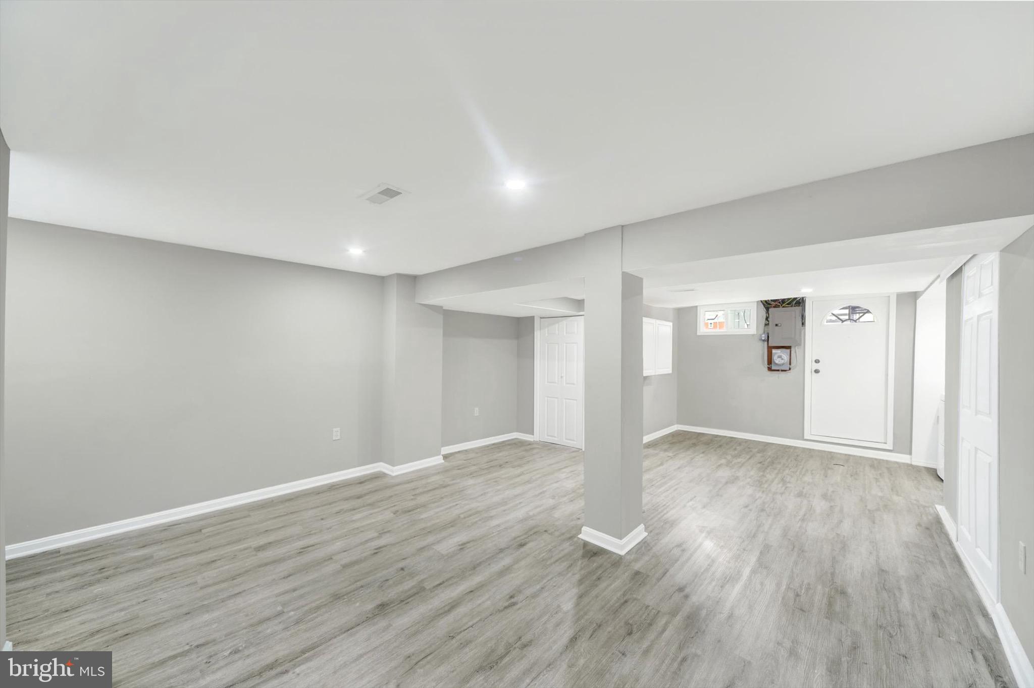 WOODMERE - Residential