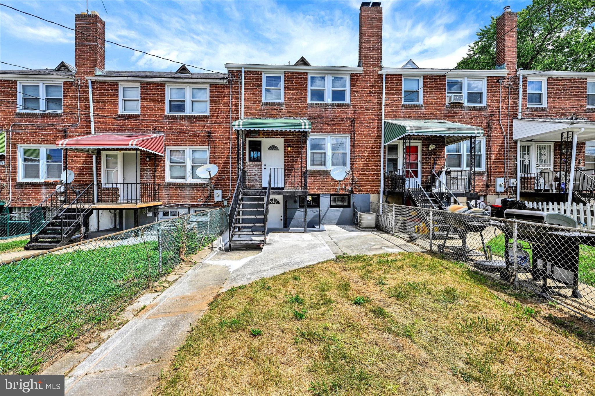 WOODMERE - Residential