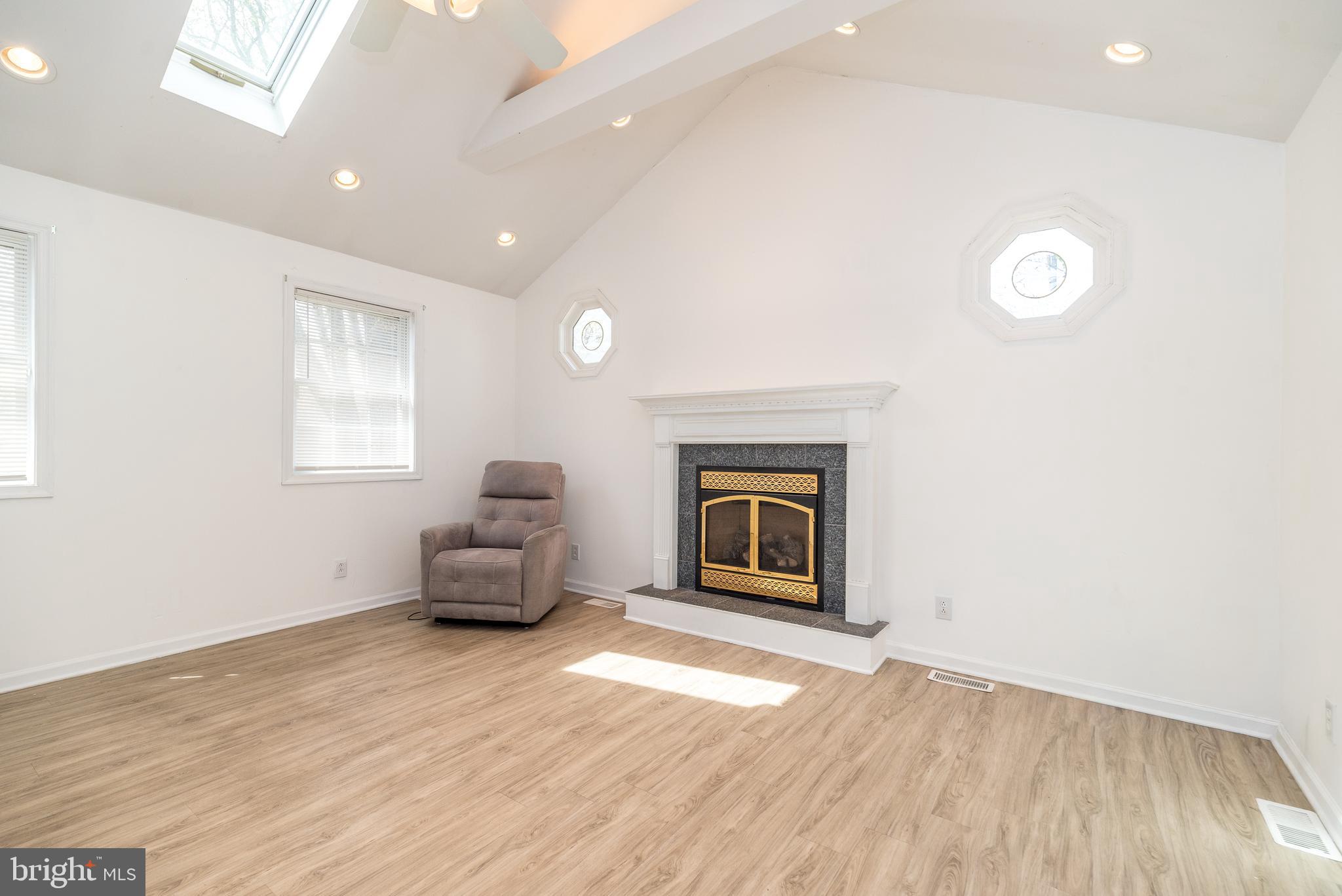 SPRING LAKE FARMS - Residential