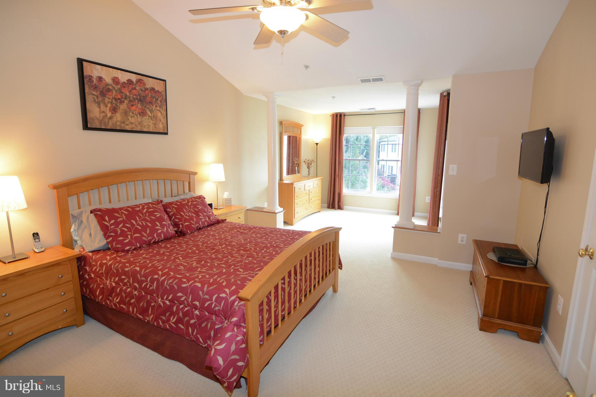 CROFTON MANOR - Residential