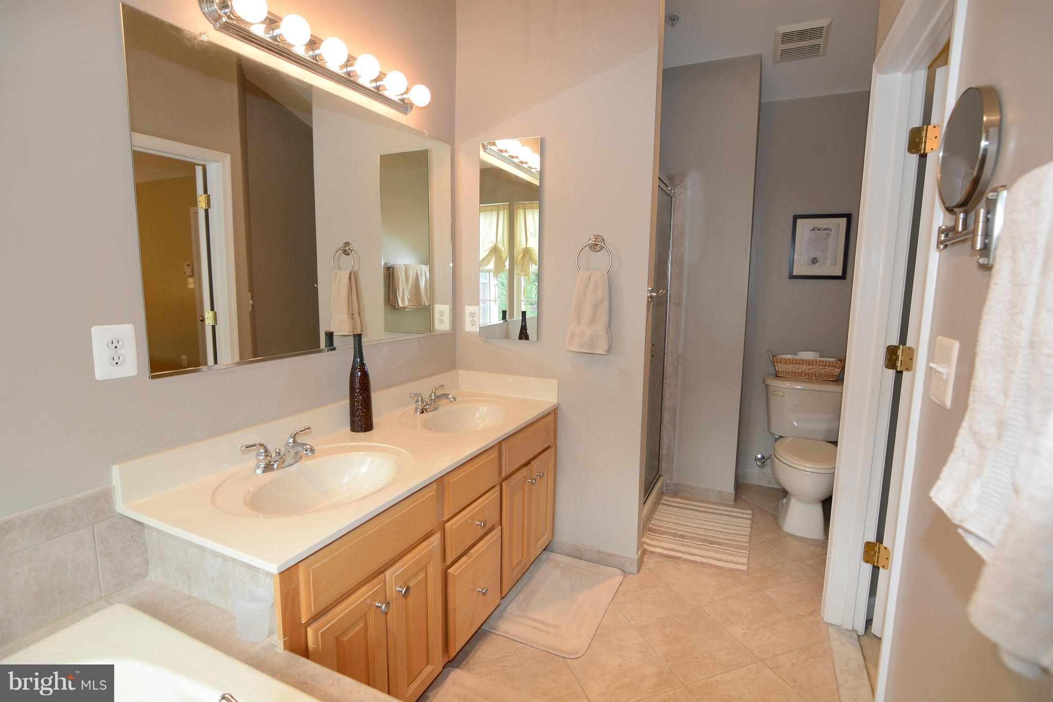 CROFTON MANOR - Residential