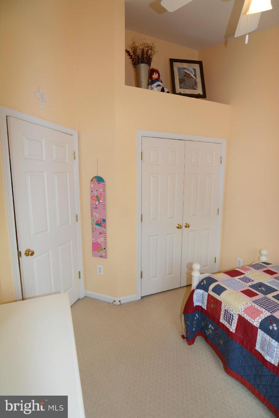 CROFTON MANOR - Residential