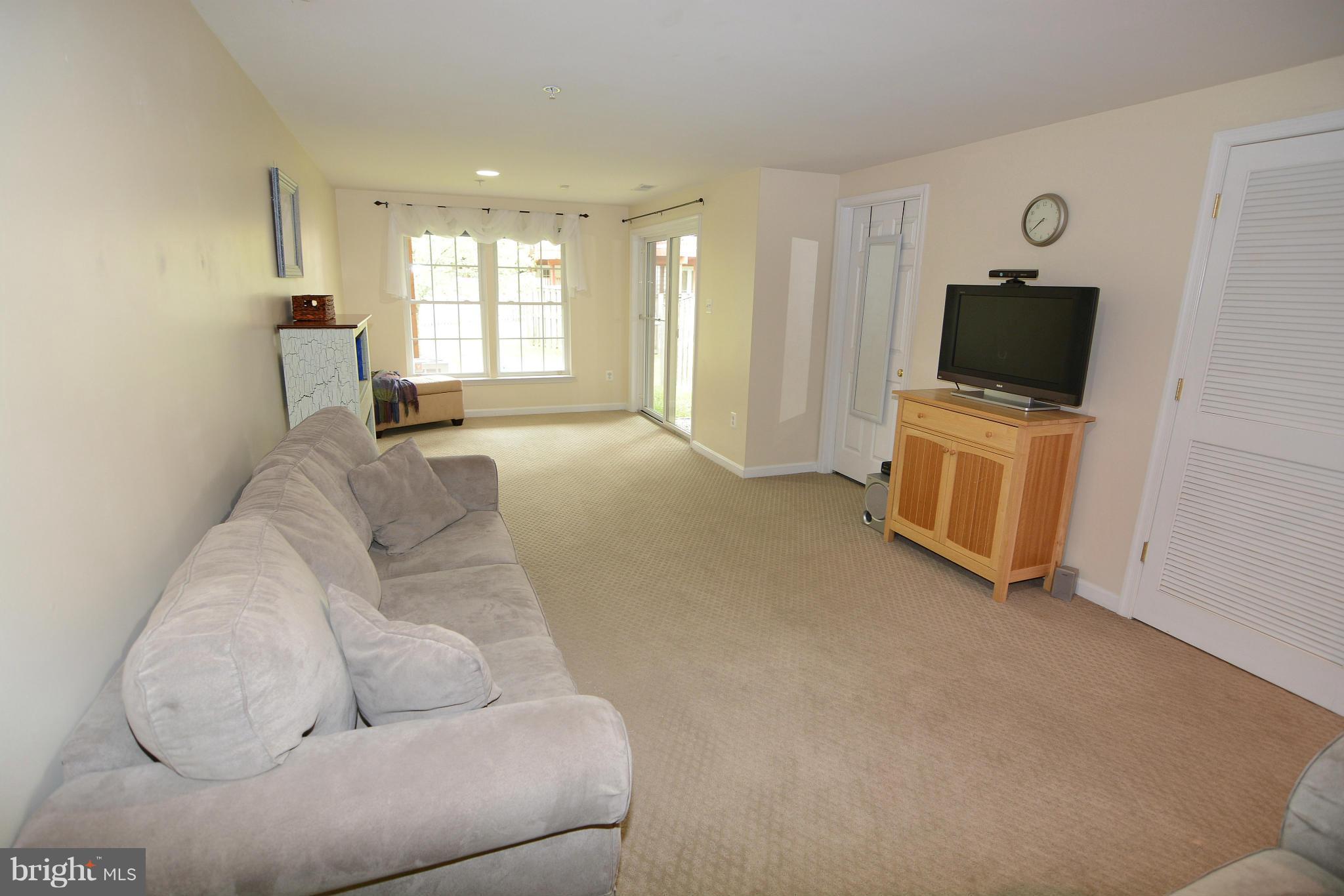 CROFTON MANOR - Residential