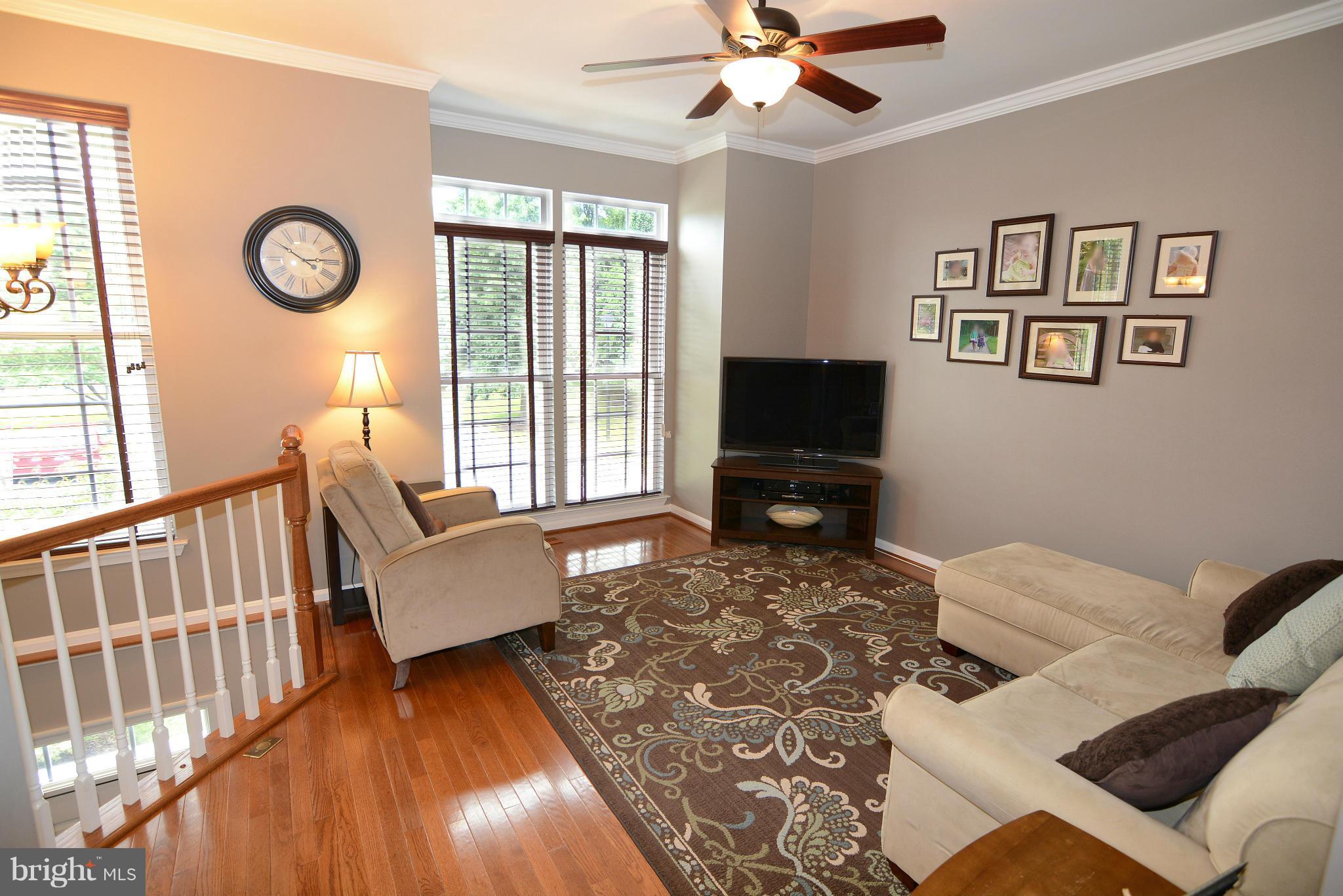 CROFTON MANOR - Residential