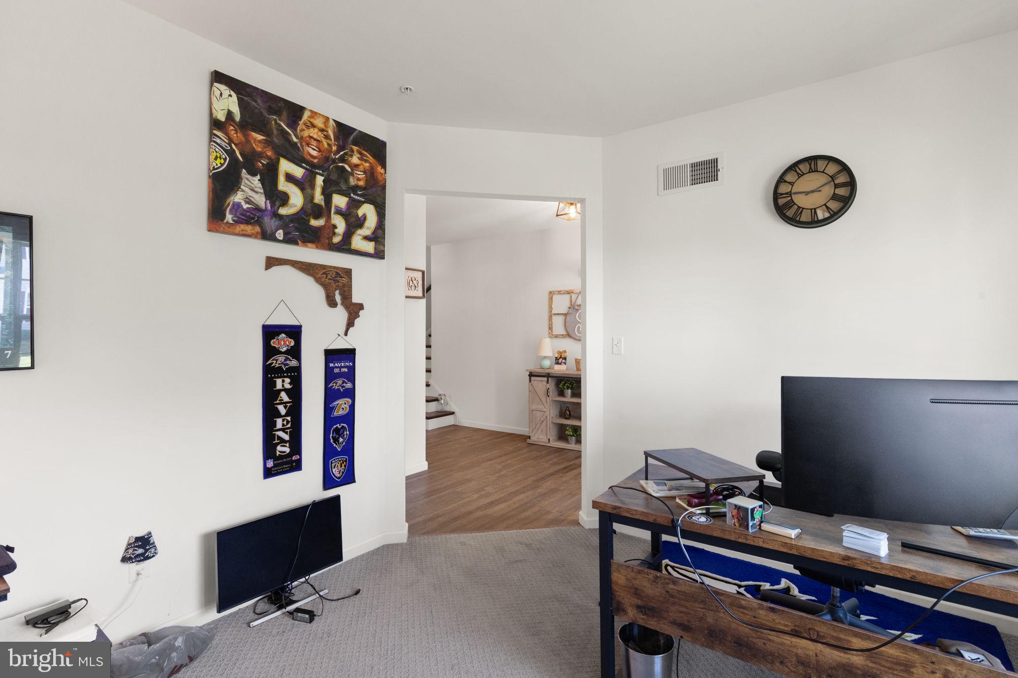 412 TYRELL COURT