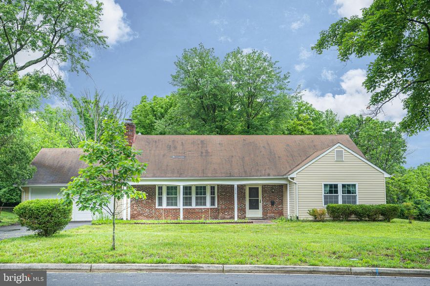 This property is being sold AS-IS with no repairs by the seller and may not qualify for VA or FHA loans. The living room ceiling has minor damage from a roof leak above in the loft area, and the uneven flooring is due to improper installation, not foundation issues; both are easy fixes estimated to cost under $10,000. Similar homes in the neighborhood have recently sold for nearly $550,000, making this house a great deal with just a bit of care needed to make it move-in ready. Additionally, there may be signs of mold present, and mold treatment might be necessary before moving in. Located in a quiet neighborhood with woods opposite the house, ensuring privacy, and with houses not too close on either side, this home offers a peaceful setting. There is also a large loft on the upper level with potential for conversion into another room or expansion to create a larger space (check out floor plan). Don’t miss out on this potential-filled gem, priced to sell quickly! Offer Deadline: by 7PM, Monday 5/20/24