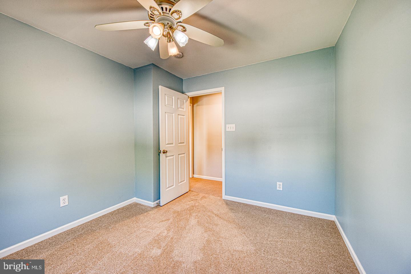 WILLIAMSBURG - Residential