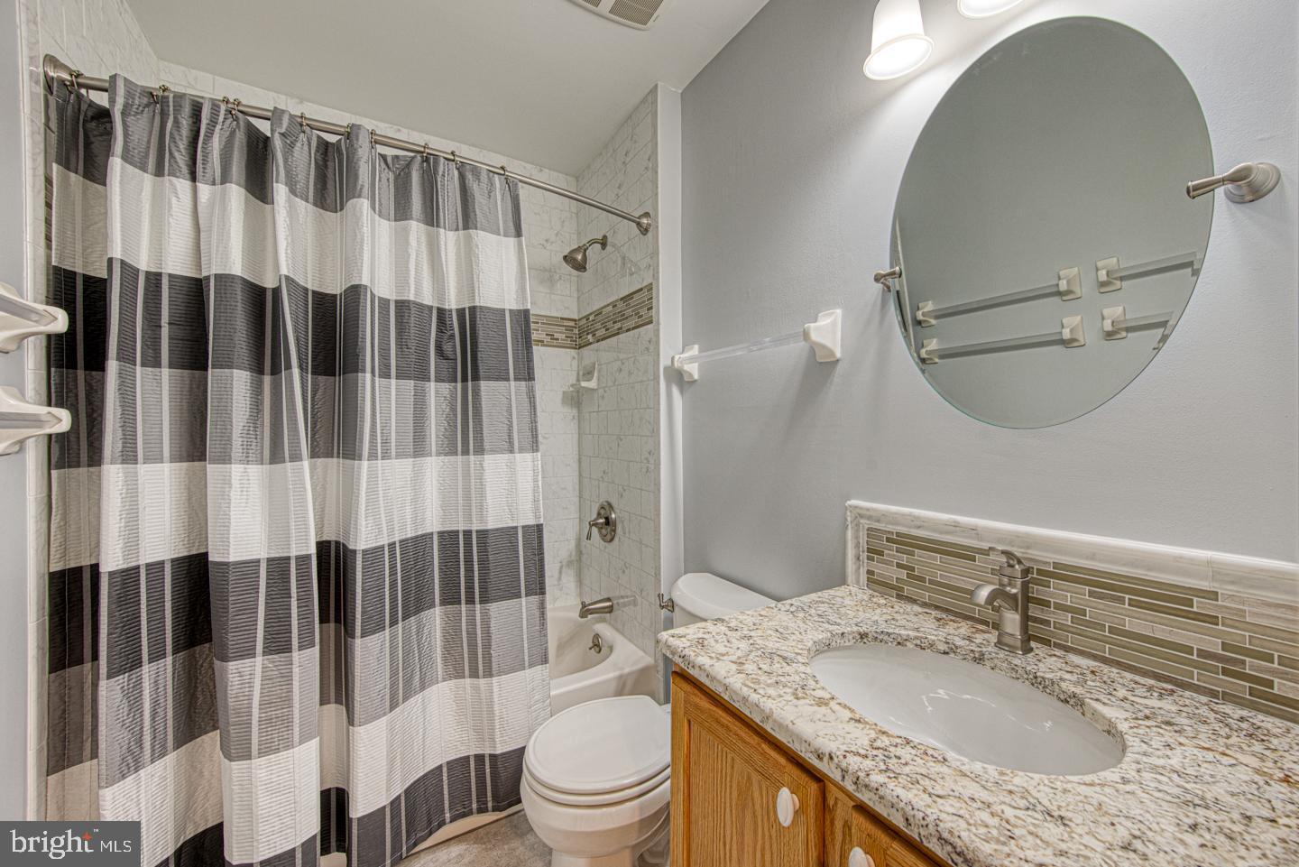 WILLIAMSBURG - Residential