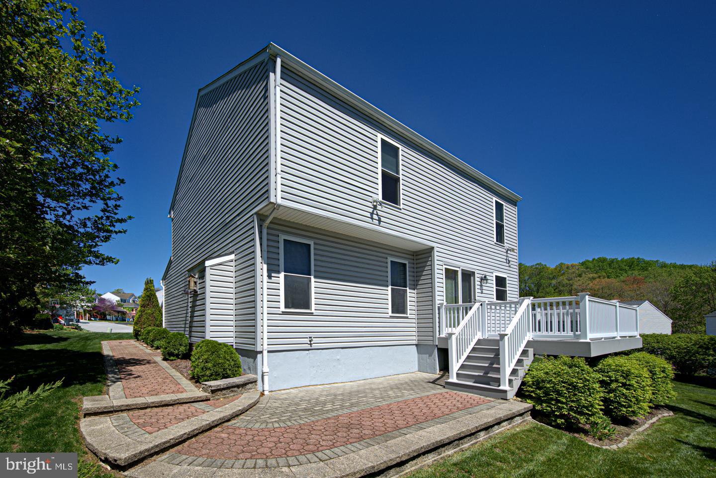 WILLIAMSBURG - Residential