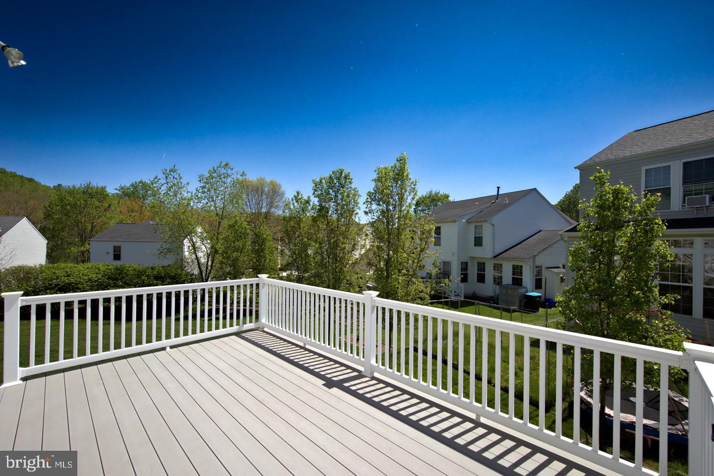 WILLIAMSBURG - Residential