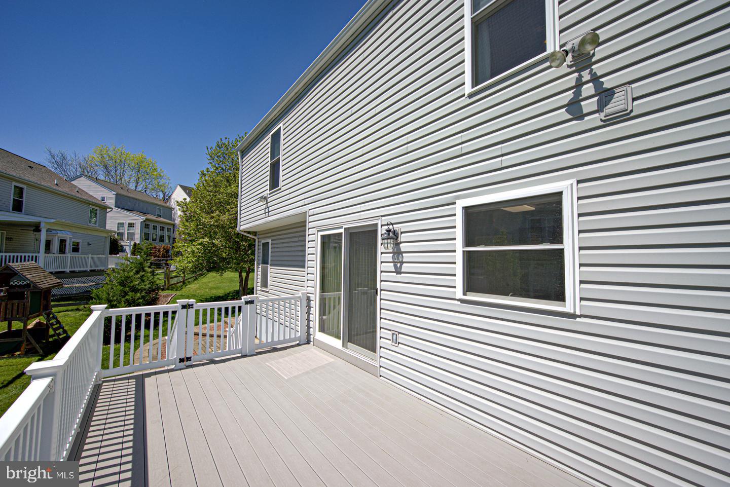 WILLIAMSBURG - Residential