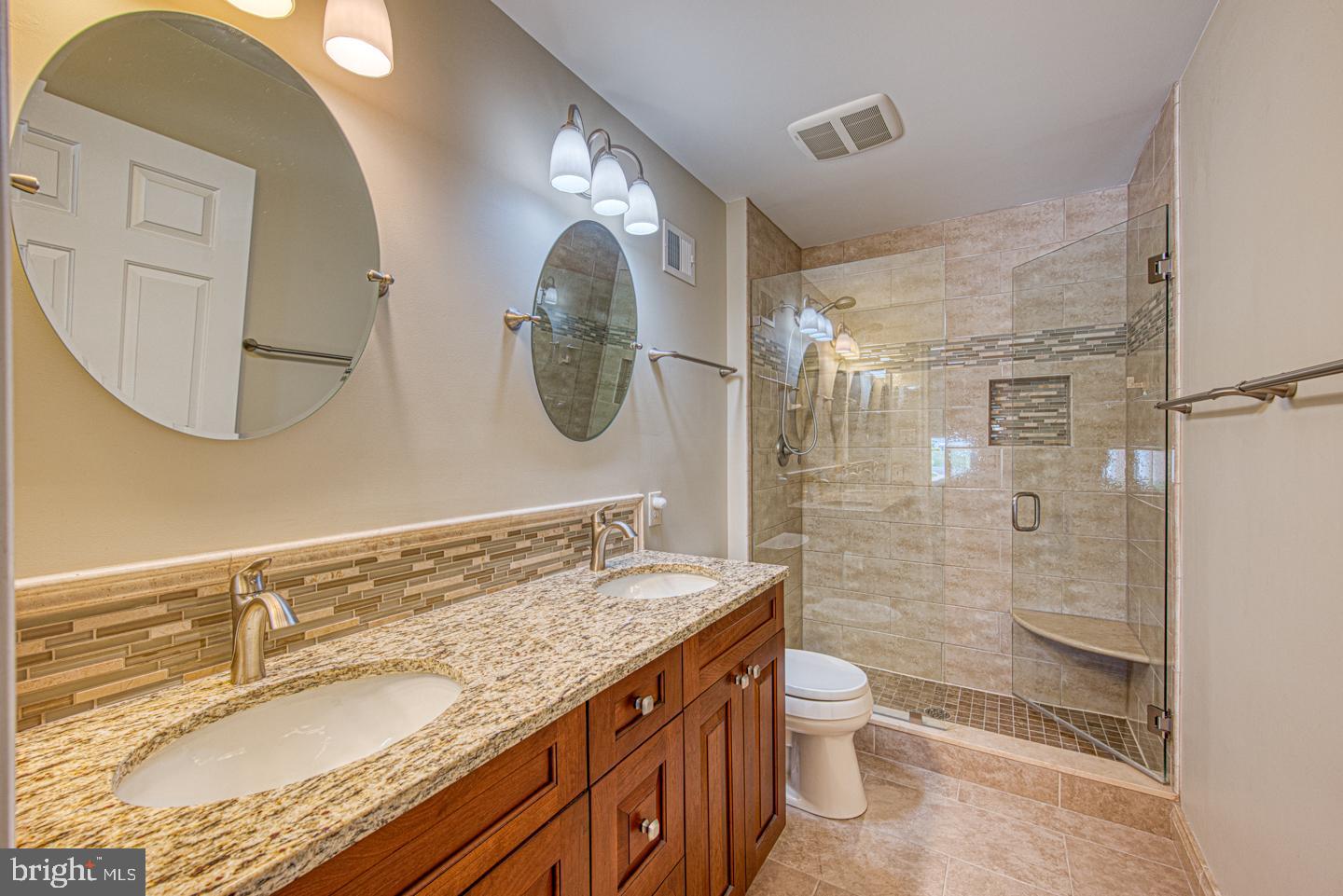 WILLIAMSBURG - Residential