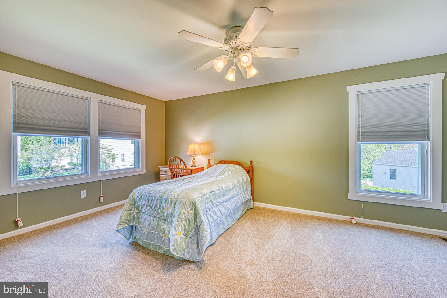 WILLIAMSBURG - Residential