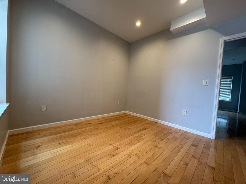 Photo of 657 N 12th Street, PHILADELPHIA, PA 19123 (MLS # PAPH2526744)