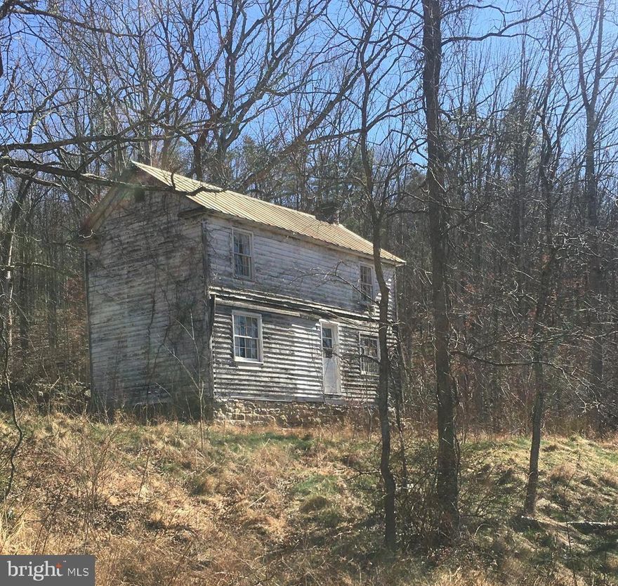 Large tract.  Was timbered within past 5 years.  Has frontage on North River.  Great views. long hardcap road front.