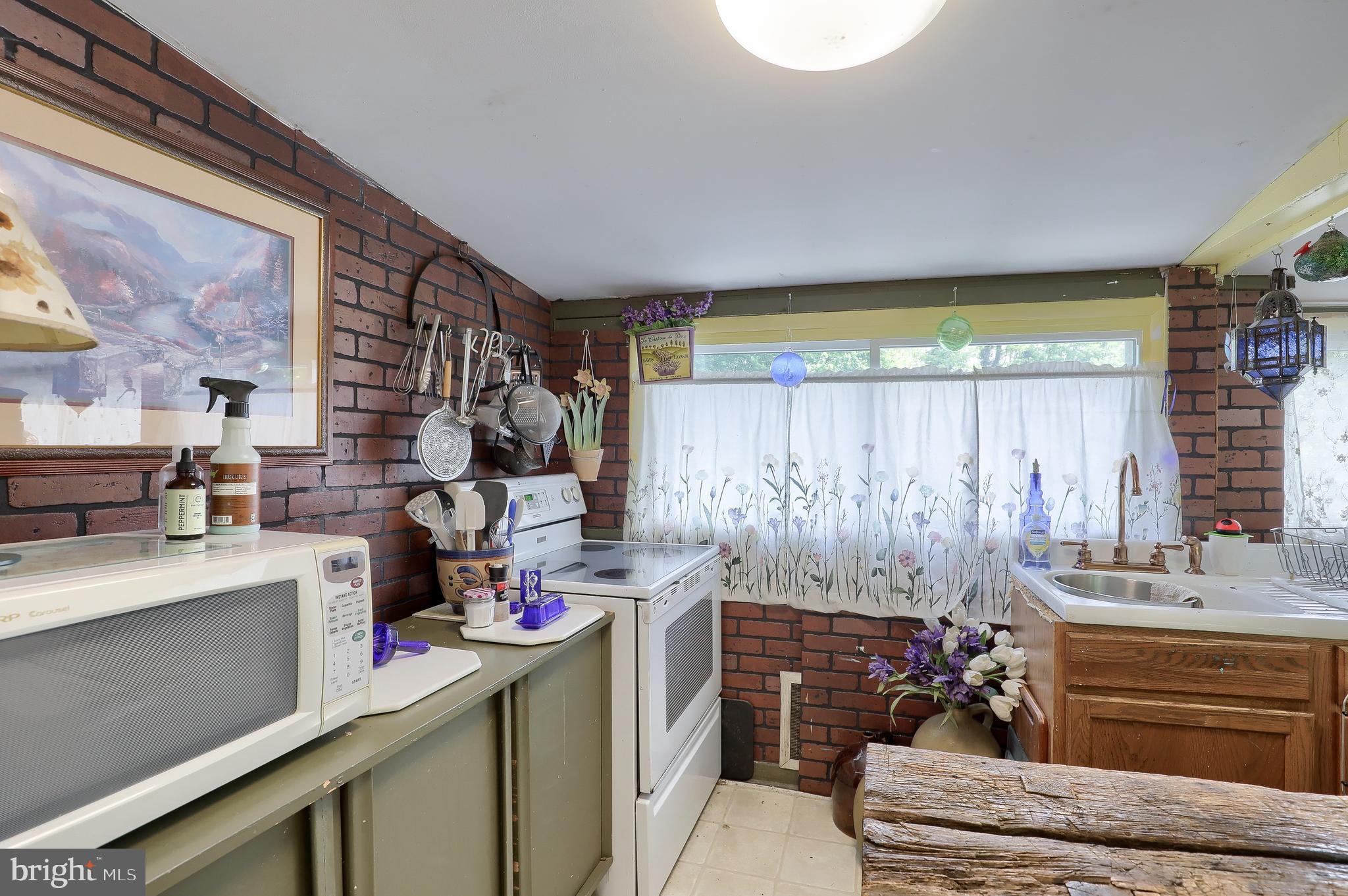 WEST HEMPFIELD - Residential