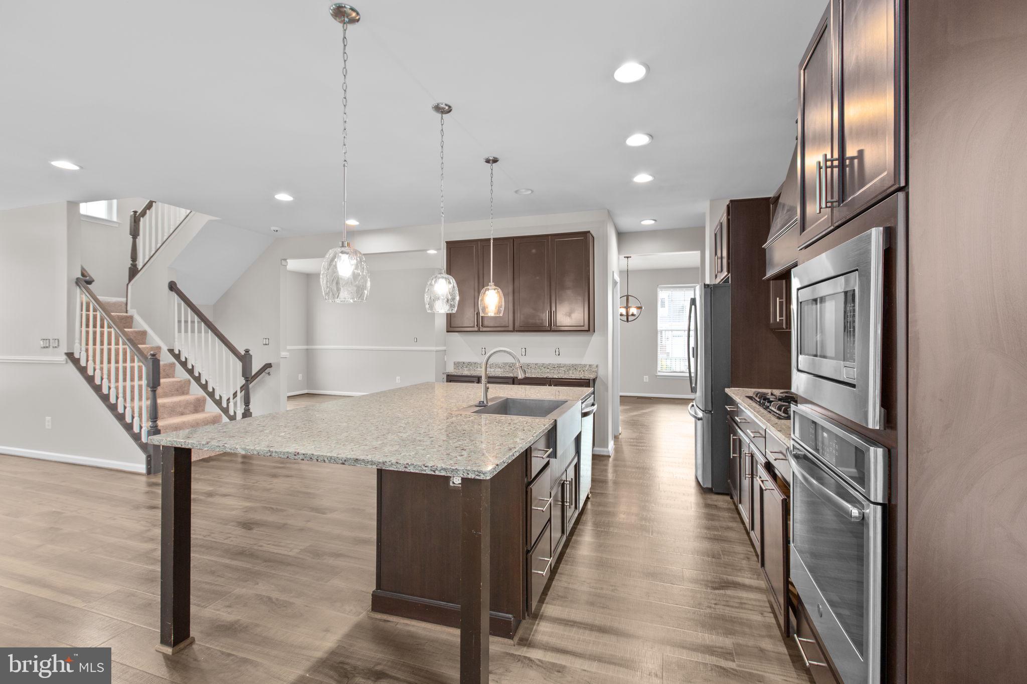 EMBREY MILL - Residential Lease