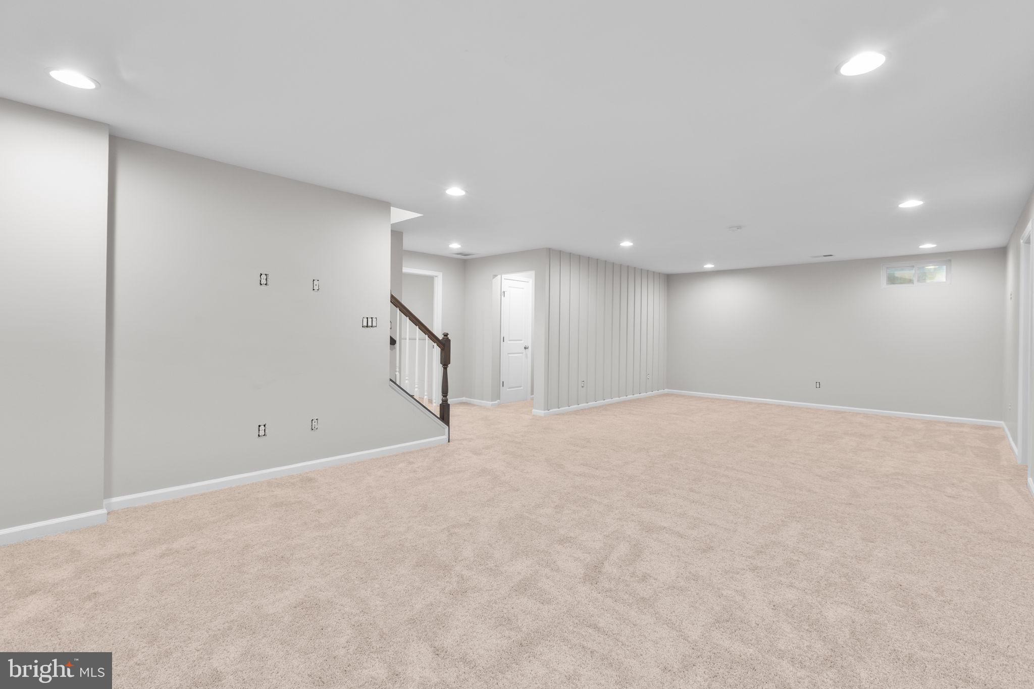 EMBREY MILL - Residential Lease