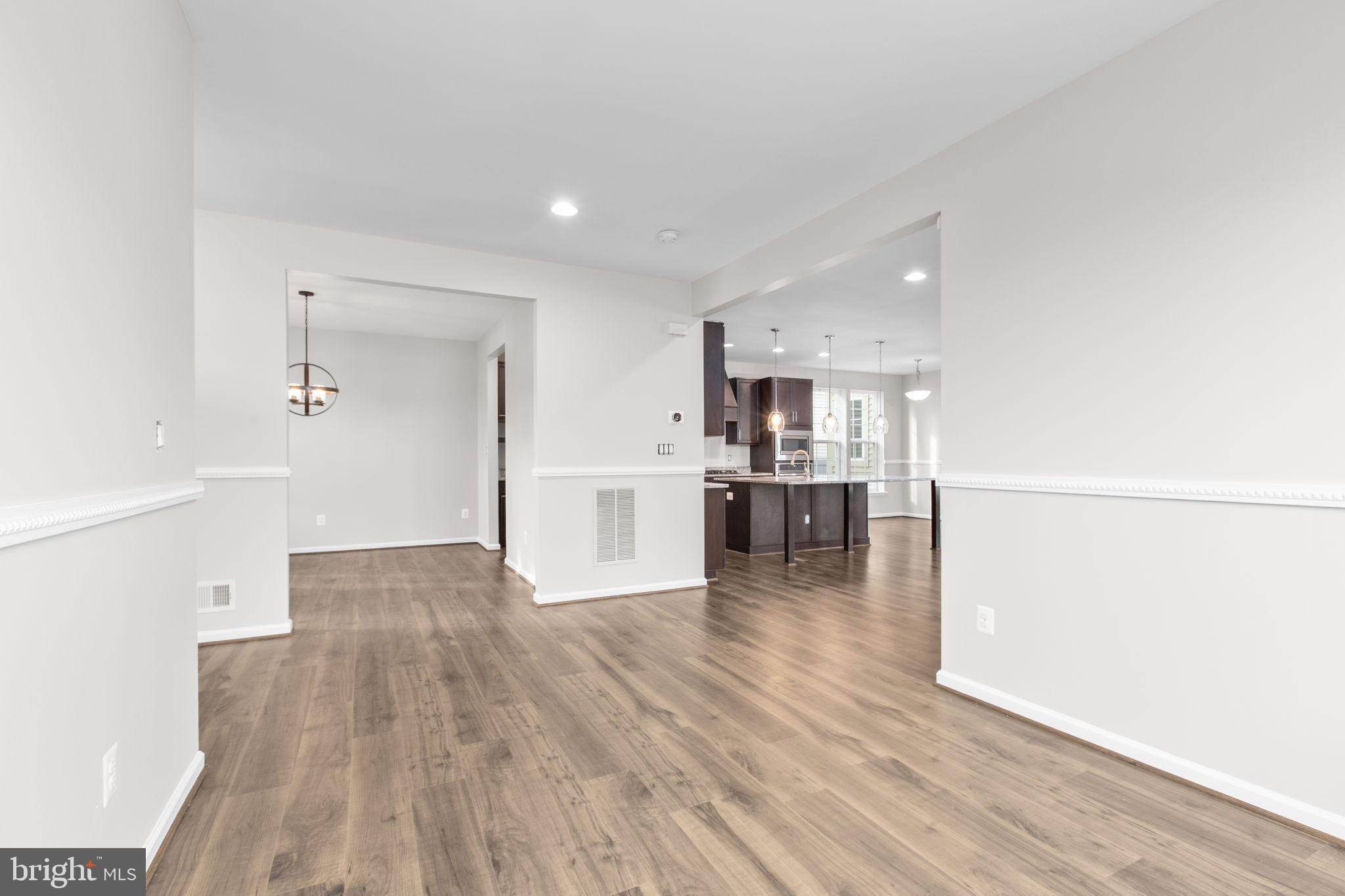 EMBREY MILL - Residential Lease