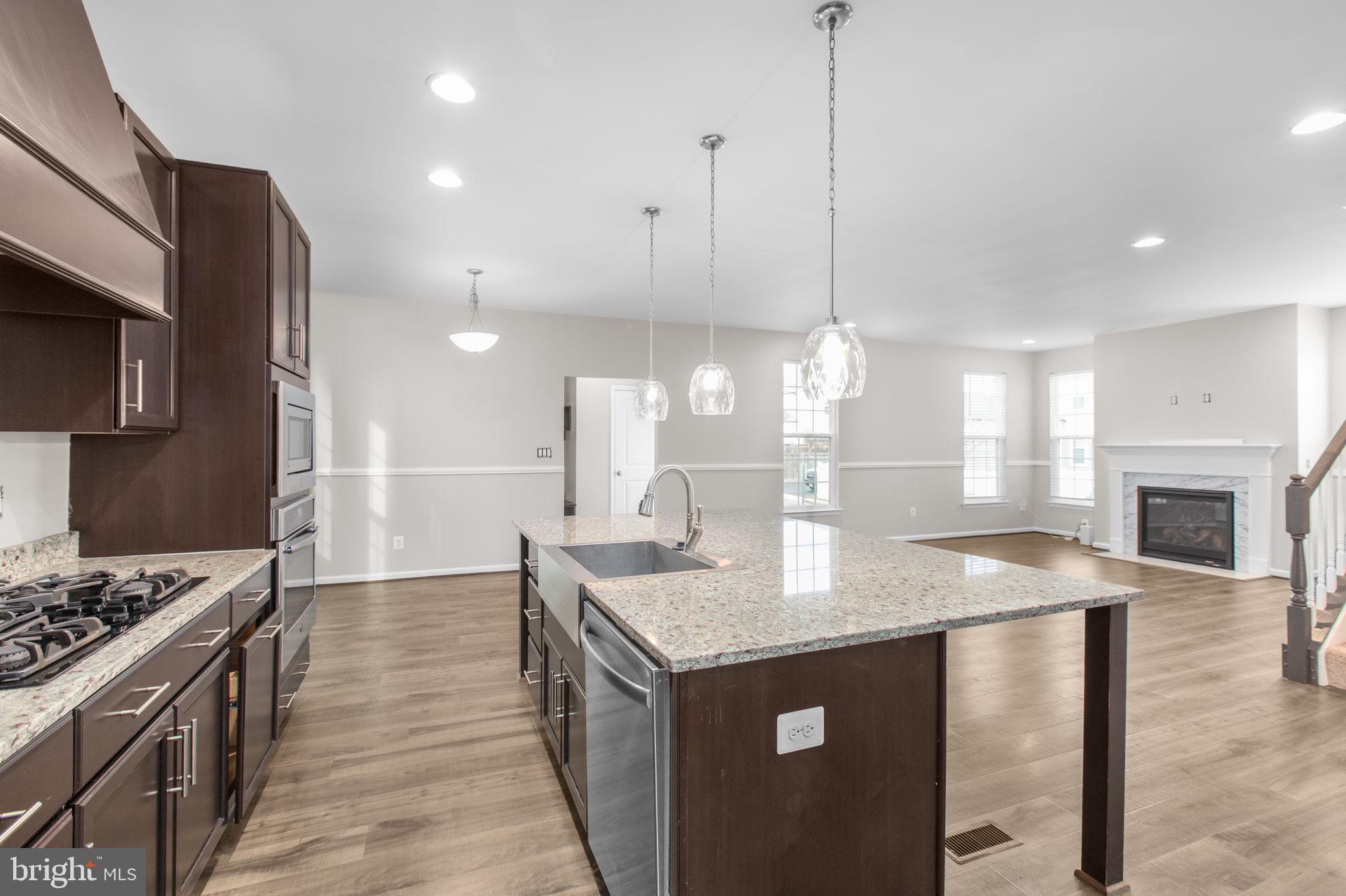 EMBREY MILL - Residential Lease