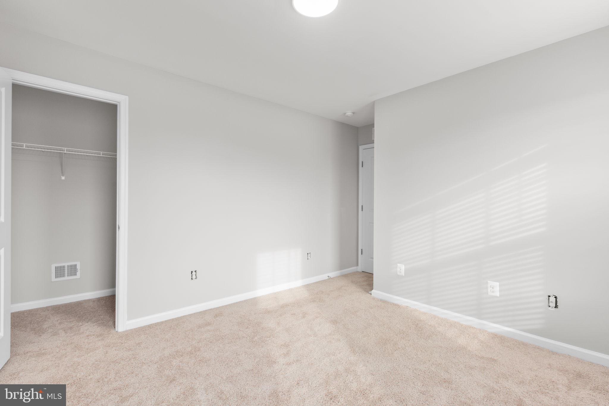 EMBREY MILL - Residential Lease