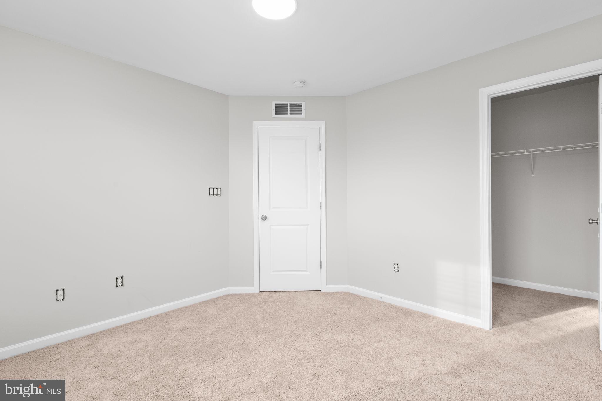 EMBREY MILL - Residential Lease