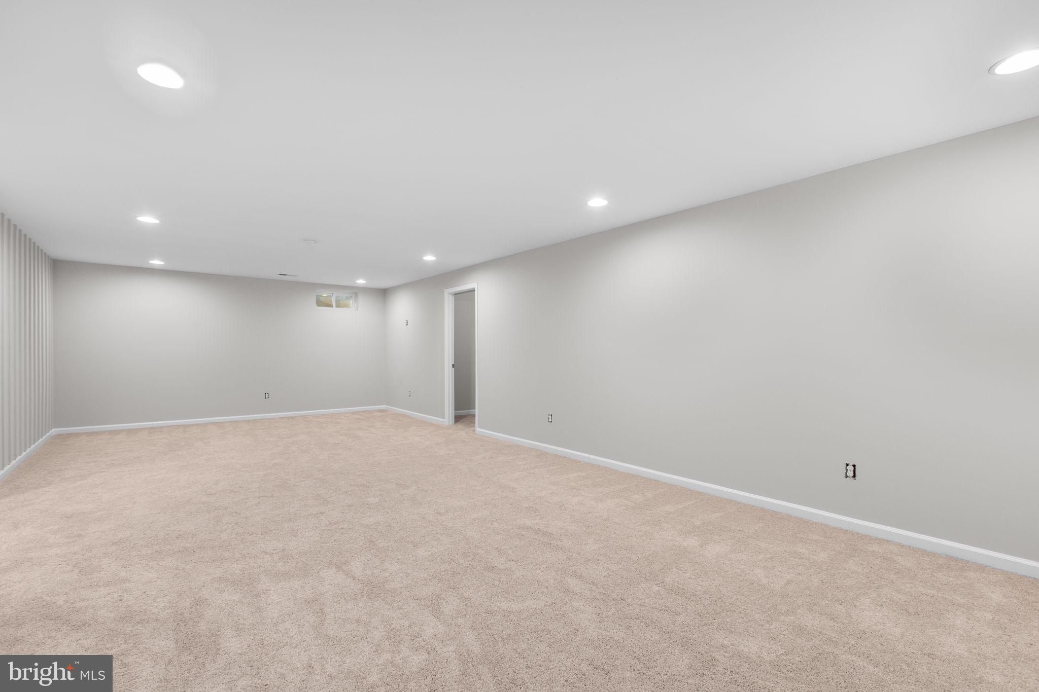 EMBREY MILL - Residential Lease