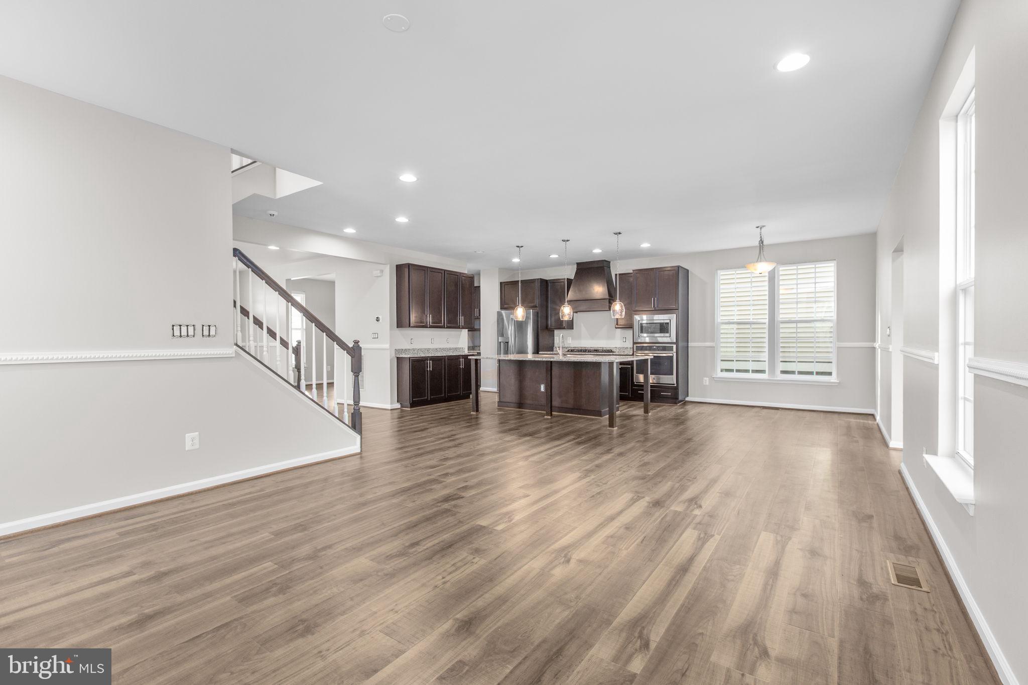 EMBREY MILL - Residential Lease