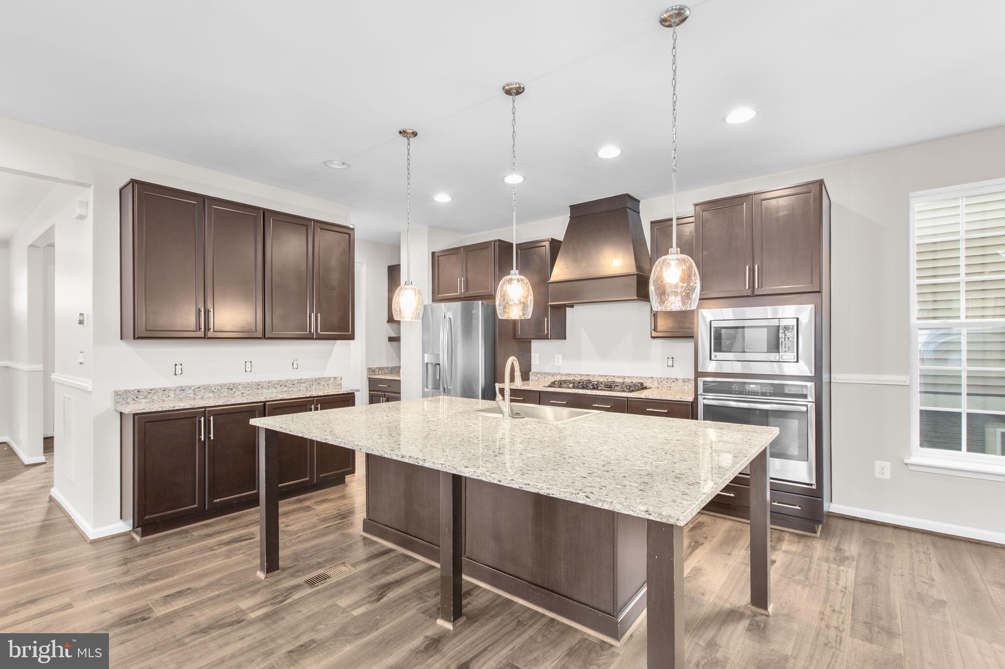 EMBREY MILL - Residential Lease