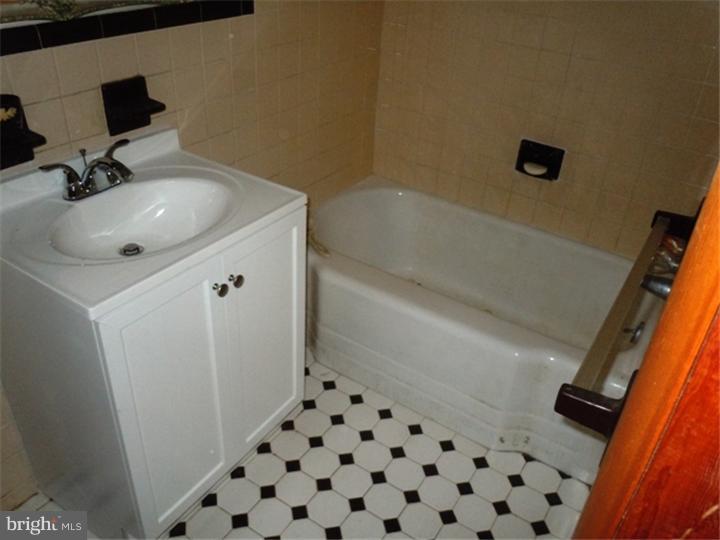 PHILADELPHIA (SOUTH) - Residential