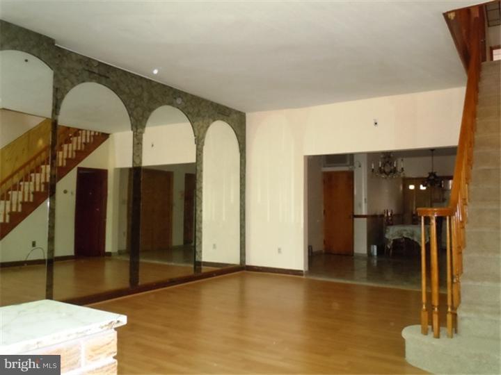 PHILADELPHIA (SOUTH) - Residential