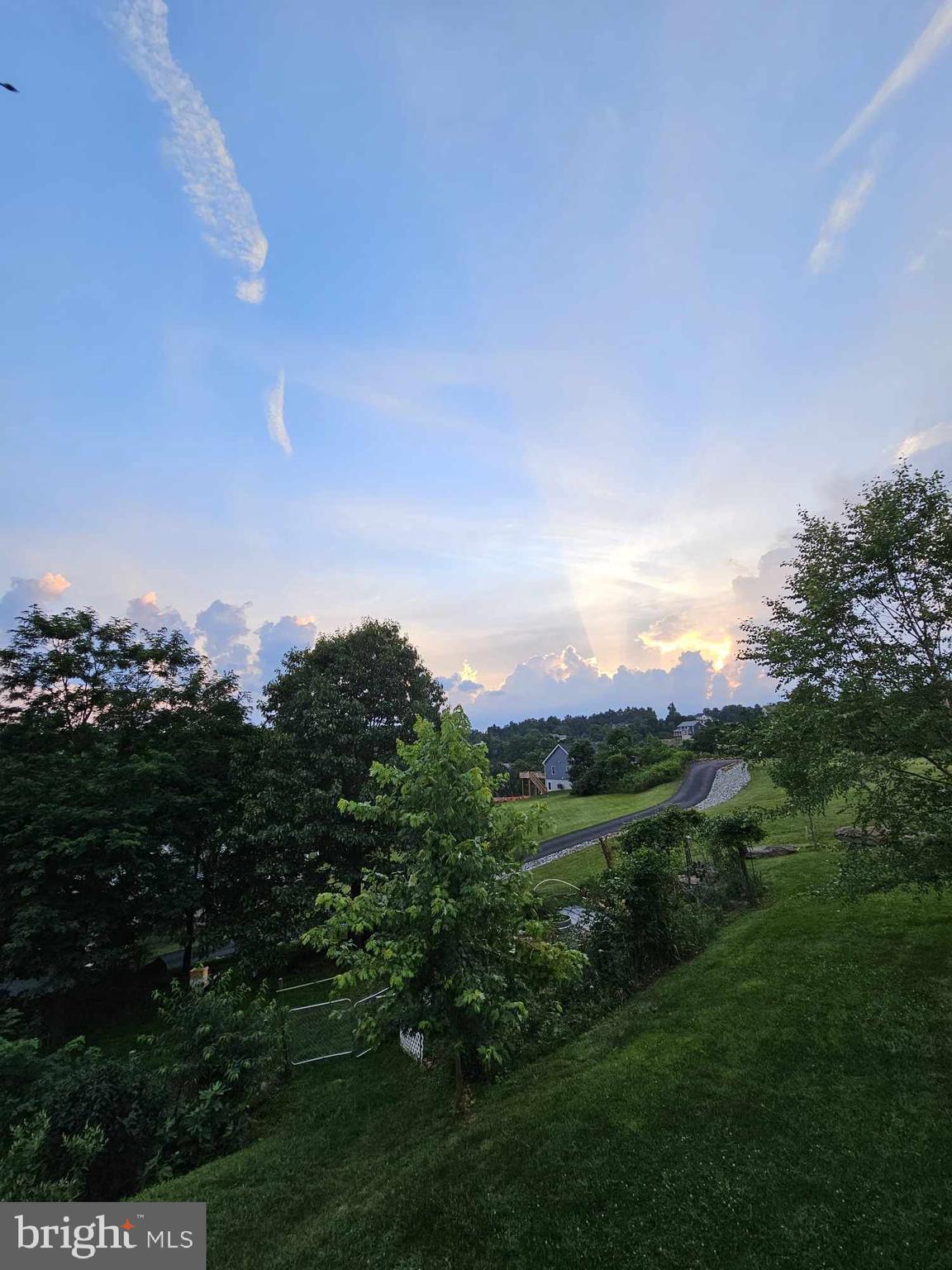 FREEZELAND MANOR - Residential